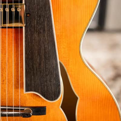 Eastman AR580CE-HB Archtop Electric Guitar - Honey Burst with Hardshell Case image 13