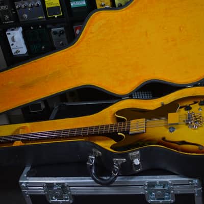 Gibson EB-2 1967 - Sunburst image 2