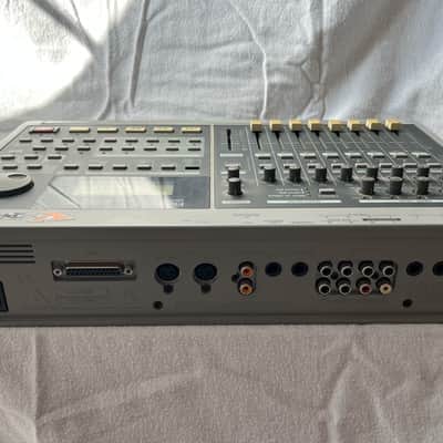Roland VS-880EX Digital Studio Workstation 1998 - 2000 - Gray image 2