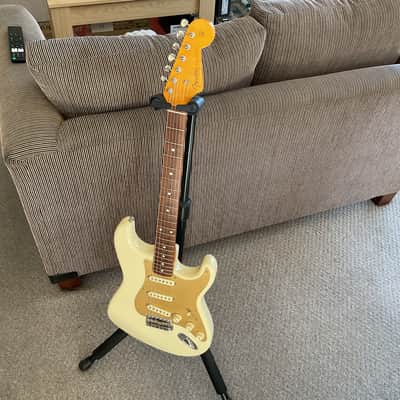 Fender MIJ Stratocaster ST62-60US Vintage White 2004 image 8