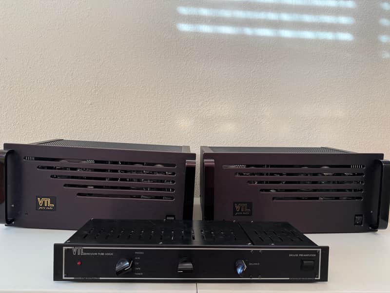 VTL MB-250 Monoblock Amplifiers Pair and VTL Deluxe Preamplifier image 1