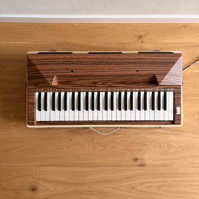 Mysterious Italian Cased Electric Reed Organ (Italy, 1960s)! Probably Orla! Read the ad! image 11