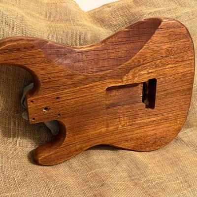 Jacobs EVH-Strat- Style Barncaster 200 year old body 2026 - Nitro image 8