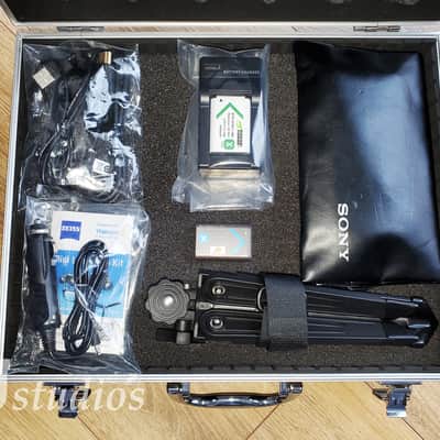 Sony HDR-MV1 - Very nice in New Case with Accessories 128MB SD.... Sweet! image 13