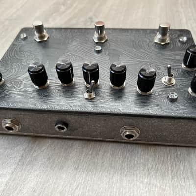 Dunwich Amplification Custom univibe/tremolo/boost 2010’s Acid image 2
