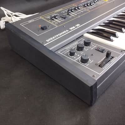 Elektronika EM-25 - soviet analog synth, 1990 image 8