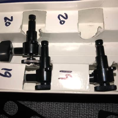Hipshot 6 inline black locking tuners image 2