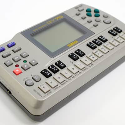 YAMAHA QY70 + Universal Power Supply