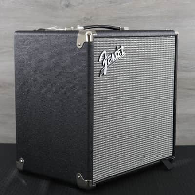 Fender Rumble 25 V3 25-Watt 1x8" Bass Combo Black image 2
