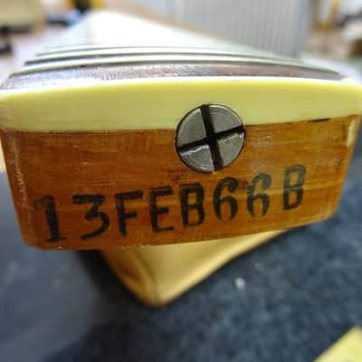 Fender Jazzmaster 1966 sunburst all original image 6