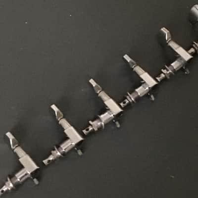 Yolnth Chrome Enclosed Guitar Machine Heads Tuners 6 - in - line (set of 6) image 6