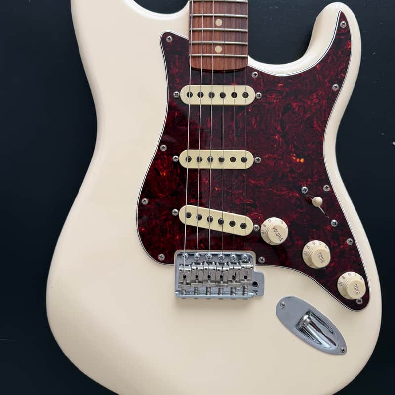 Fender Limited Edition Vintera ‘60s Stratocaster 2022 Olympic White image 1