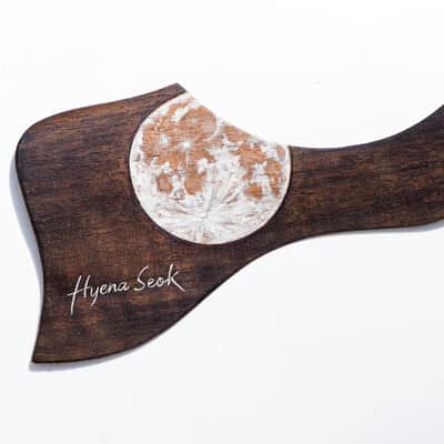 burnyblack pickguard for acoustic guitar - moon walnut/silver image 4