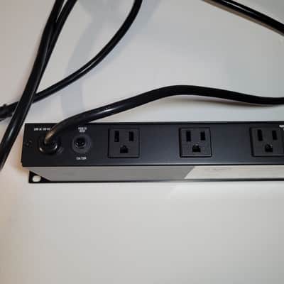Furman M-8x2 Power Conditioner 2010s - Black image 6