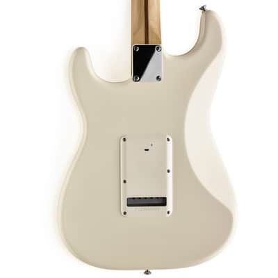 Fishman PRO-BPK-FSW Rechargeable Battery Pack for Strat, White, US image 2