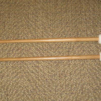 ONE pair new old stock Adams CD9 Cloyd Duff # 9 Hickory Flip Stick (Timpani Flip Stick) CORE: Both cores on one piece turned hickory with bulb shaped wood on one end and small felt ball opposite / TONE COLOR: Extremely bright to general, similar to # 3 image 10