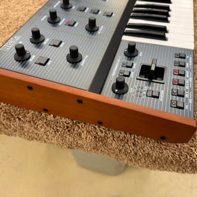 Behringer UB-Xa 2026 / Near New Condition/ 3d Party Sounds image 8