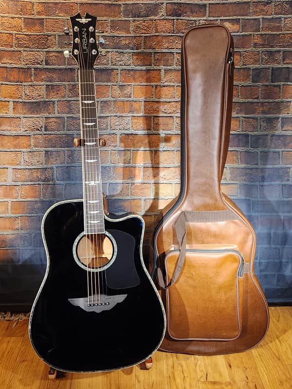 Kieth Urban Player Acoustic Black w/ Original Gig Bag image 1
