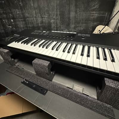 Native Instruments Komplete Kontrol S49 Mk2 image 3