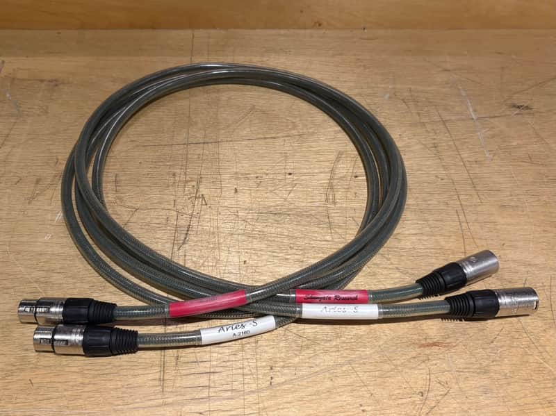 Shunyata Research Aries-S 2m XLR Cables image 1