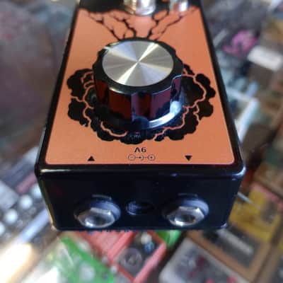 EarthQuaker Devices Erupter Ultimate Fuzz Tone Pedal w/Original Box & paperwork *** FREE SHIPPING *** image 5