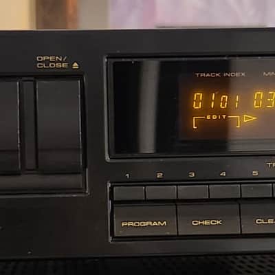 Pioneer Pioneer PD-101 CD Compact Disc Player 90s - Black image 1