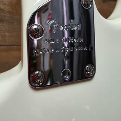 2025 Fender American Professional II Stratocaster® (Pre-Owned) - Olympic White w/ Hard Case image 14