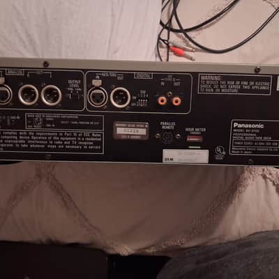 Panasonic SV-3700 Professional Digital Audio Tape Deck w/tapes and accessories 1980s? - Grey image 8