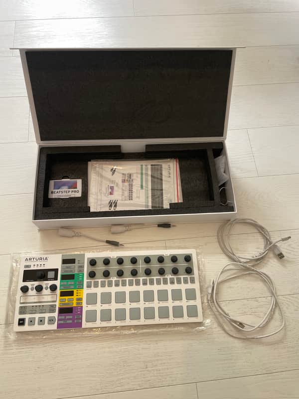Arturia BeatStep Pro MIDI Controller