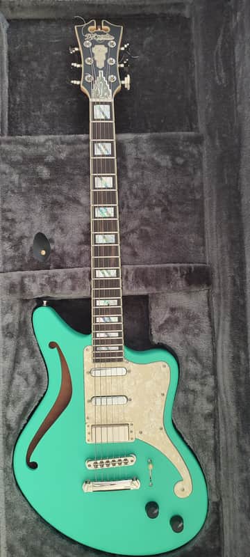D'Angelico Deluxe Bedford SH Limited Edition HSS with Tremolo image 3