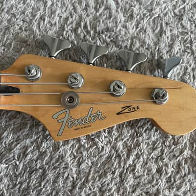 Fender Deluxe Zone Bass 2002 MIM Sienna Sunburst Rare 4-String Bass Guitar image 5