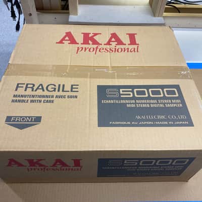 Akai S5000 MIDI Stereo Digital Sampler Rack NOS Mint in Box Vintage image 6