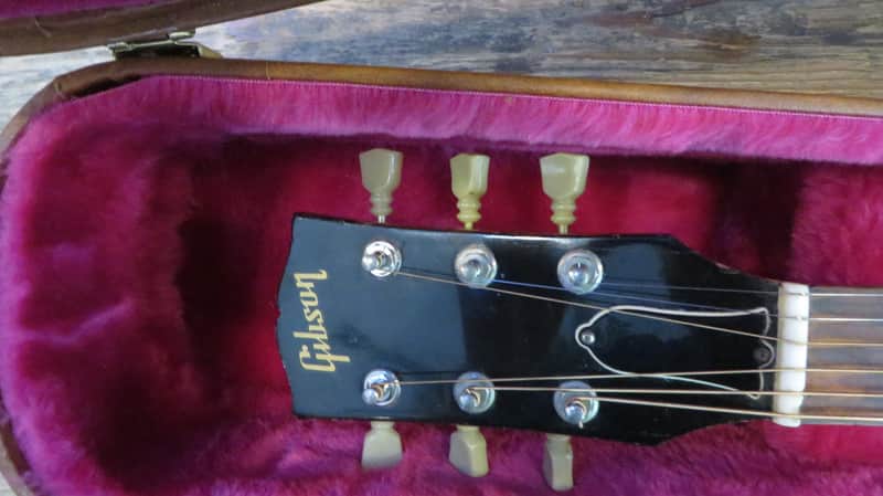 Gibson J-35 1985 Square Shoulder Acoustic Guitar w/ Gibson Deluxe Hardshell Case Made w/ DOVE Parts image 1