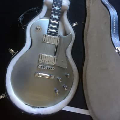 Gibson  Les Paul 2015 Silver Pearl with Stainless Steel frets! image 10