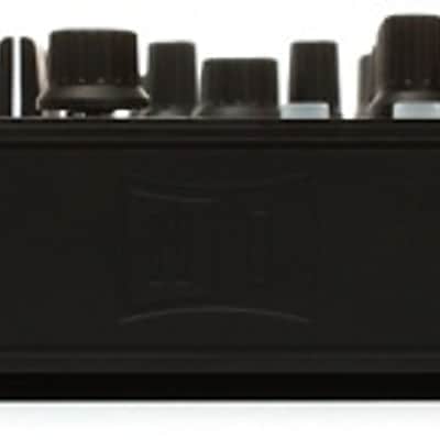 Native Instruments Traktor Kontrol S8 Demo image 7