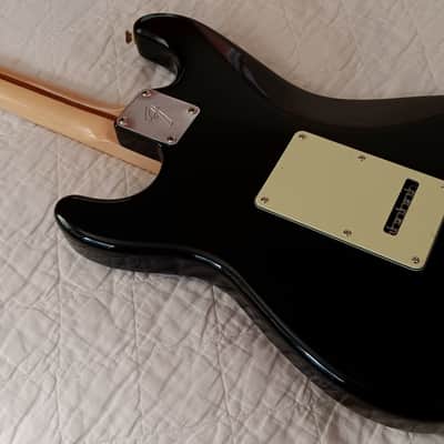 Fender Vintera '70s Stratocaster with Maple Fretboard - Fender American Body HSS (Hardshell Case) 2019 - Black image 12