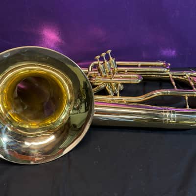 Conn Baritone Front detachable Bell - Lacquer image 9