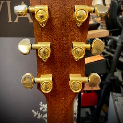Pre-Owned Taylor 910 Natural 1996 image 9