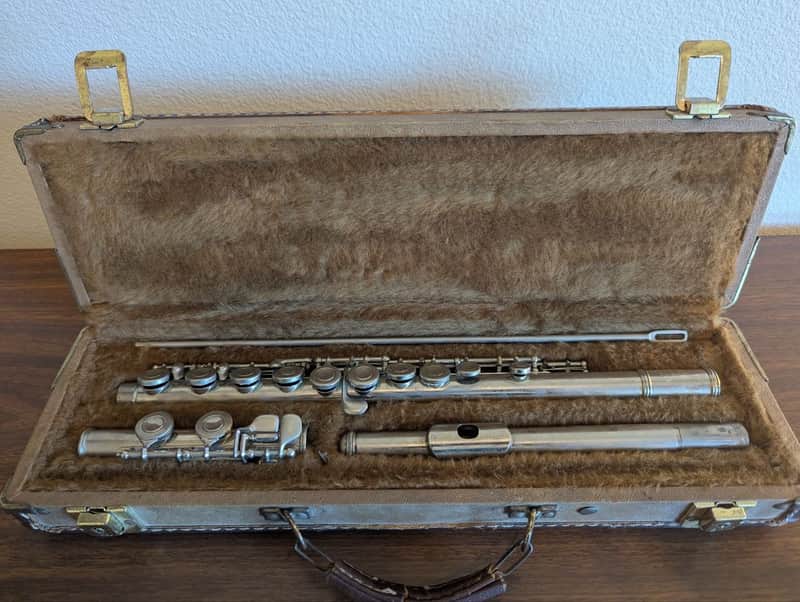 Yamaha YFL24N, with case, made in Japan image 1