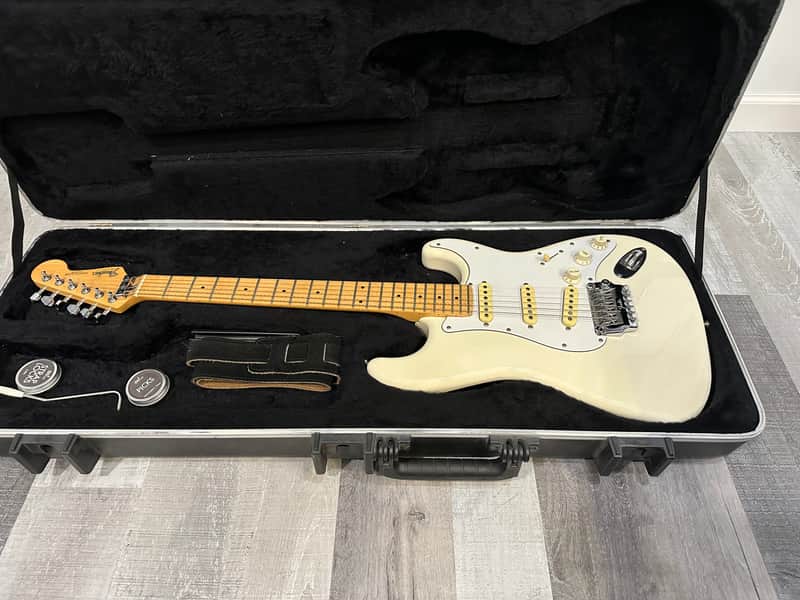 Fender Stratocaster with Maple Fretboard - Olympic White image 1