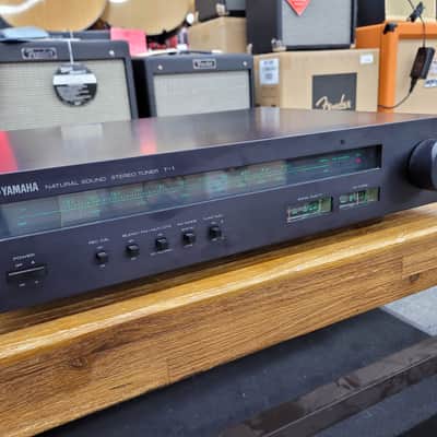 Yamaha T-1 Natural Sound Stereo Tuner Black image 1
