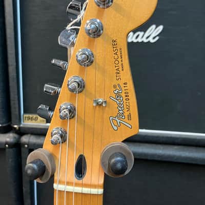 Fender Standard Stratocaster with Maple Fretboard 1998 - 2005 - Black image 3