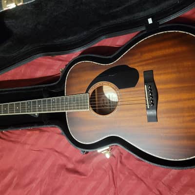 Fender Paramount PO-220E 2022(WITH CASE) - Present - Aged Cognac Burst image 1