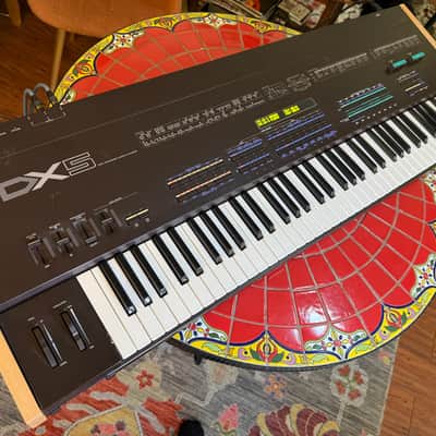Yamaha DX5 Massive FM Synthesizer 1980's With Factory Cartridges