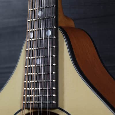 Eastman PCH M104 Natural A-Style / Flattop Oval Hole Mandolin image 13