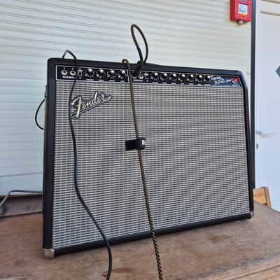 Fender '65 Twin Reverb Reissue 85-Watt 2x12" Guitar Combo 1991 - Present - Black image 6