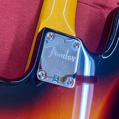 Fender Modern Player Jazz Bass 2013 - 3-Color Sunburst image 15