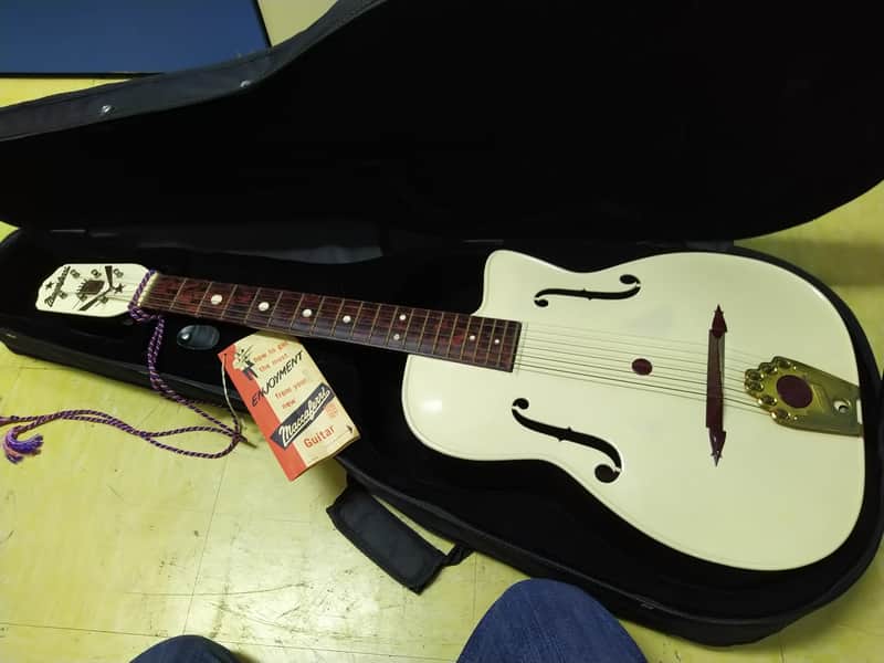 Maccaferri G40 Plastic Guitar 50s image 1