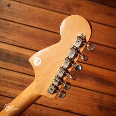 Fender Japan Bass VI Sunburst 1996 image 8