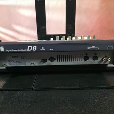 KORG D8 Digital Recording Studio Multitrack 8 Track Recorder with Original Soft Case image 2